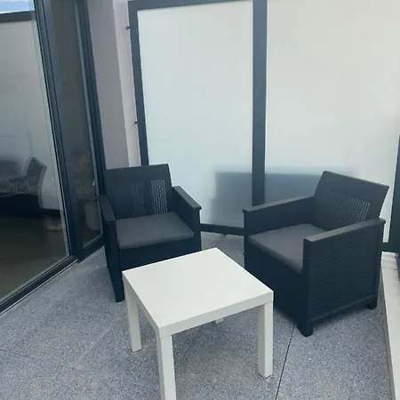 : Studio Cosy Daire Lormont